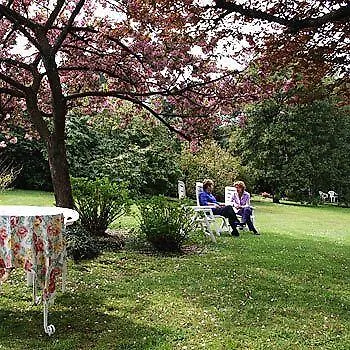 Du Parc 2*