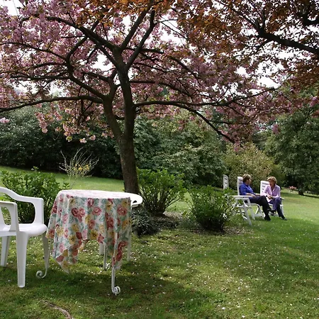 Du Parc فندق