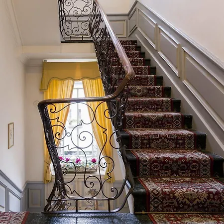 Du Parc Hotel 2*
